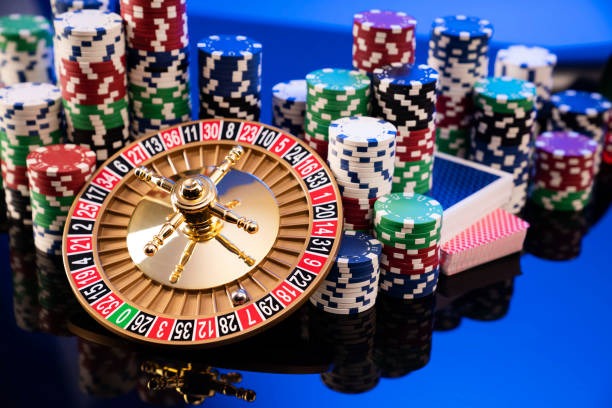 idhoki88 app showing live blackjack and roulette tables with real dealers